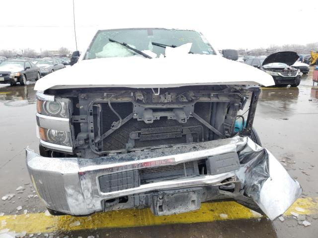 Photo 4 VIN: 1GC1CUEG8JF229517 - CHEVROLET SILVERADO 