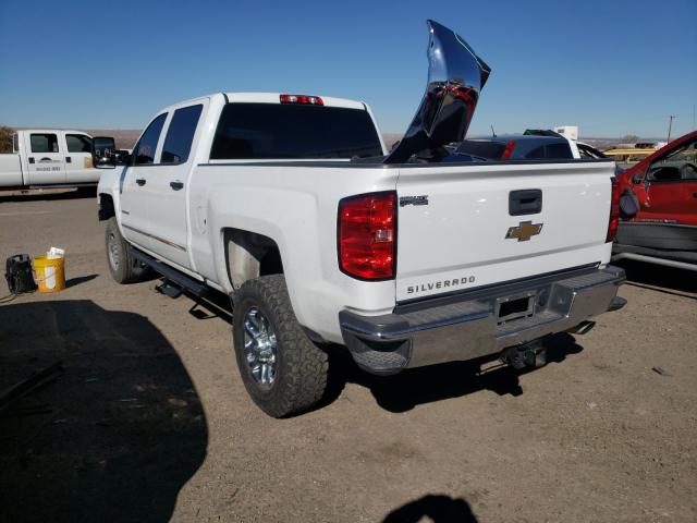 Photo 2 VIN: 1GC1CUEG9JF103750 - CHEVROLET SILVERADO 