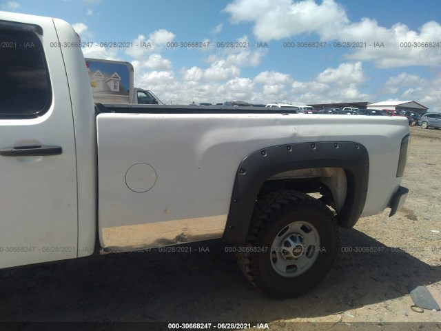 Photo 5 VIN: 1GC1CVC83EF104724 - CHEVROLET SILVERADO 2500HD 