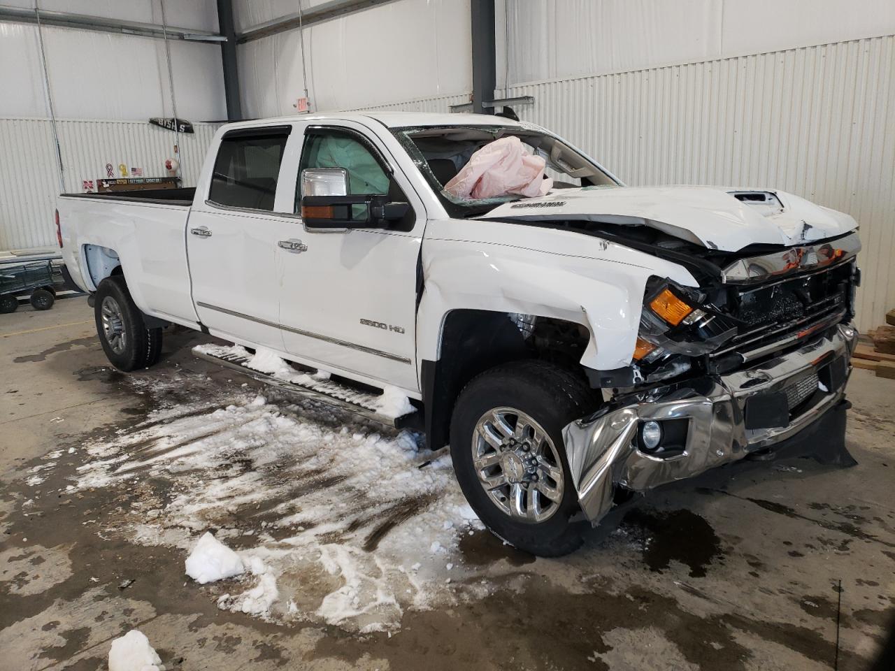 Photo 3 VIN: 1GC1CWEY8HF201568 - CHEVROLET SILVERADO 