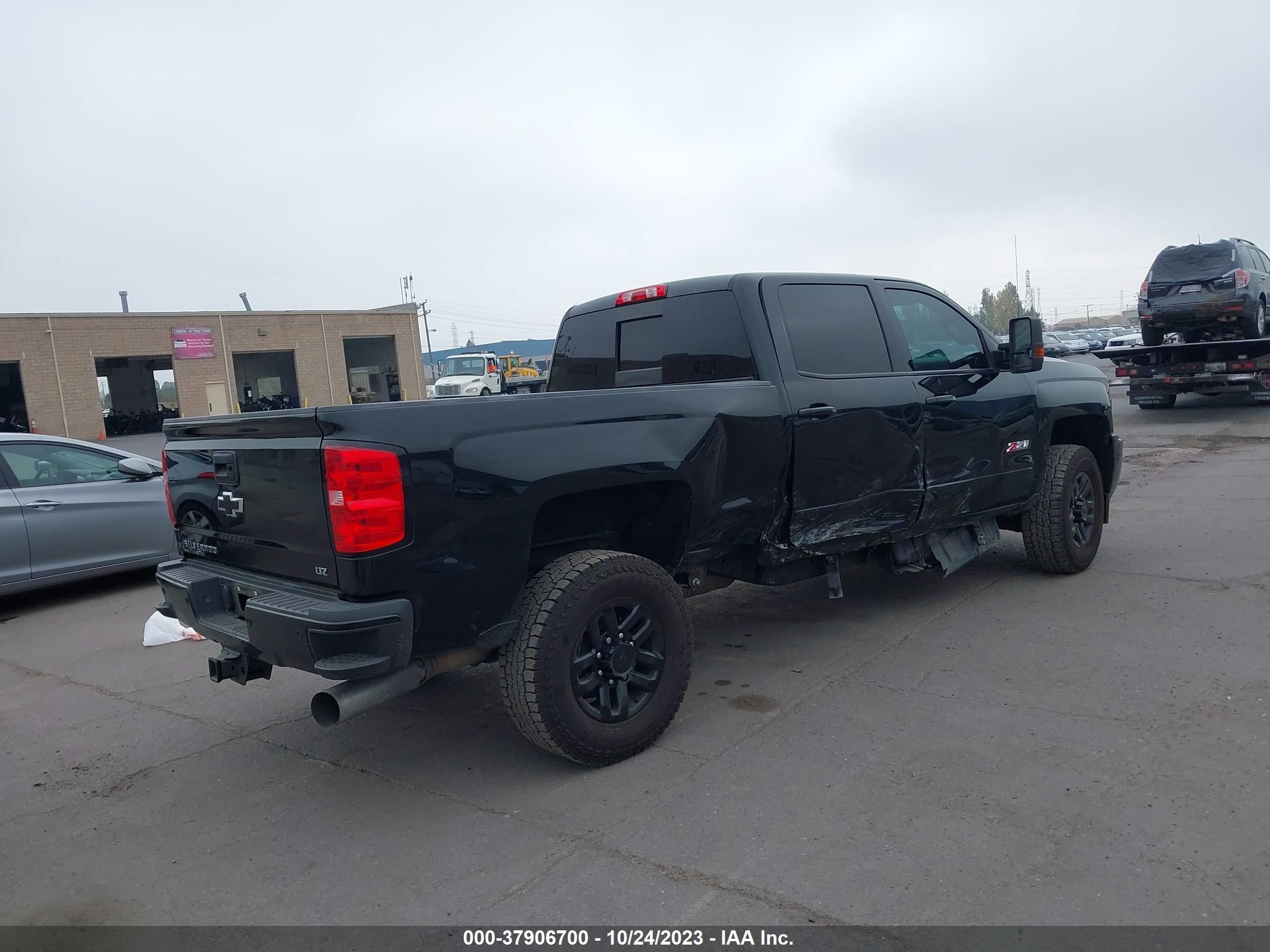 Photo 3 VIN: 1GC1KTEY0KF207096 - CHEVROLET SILVERADO 