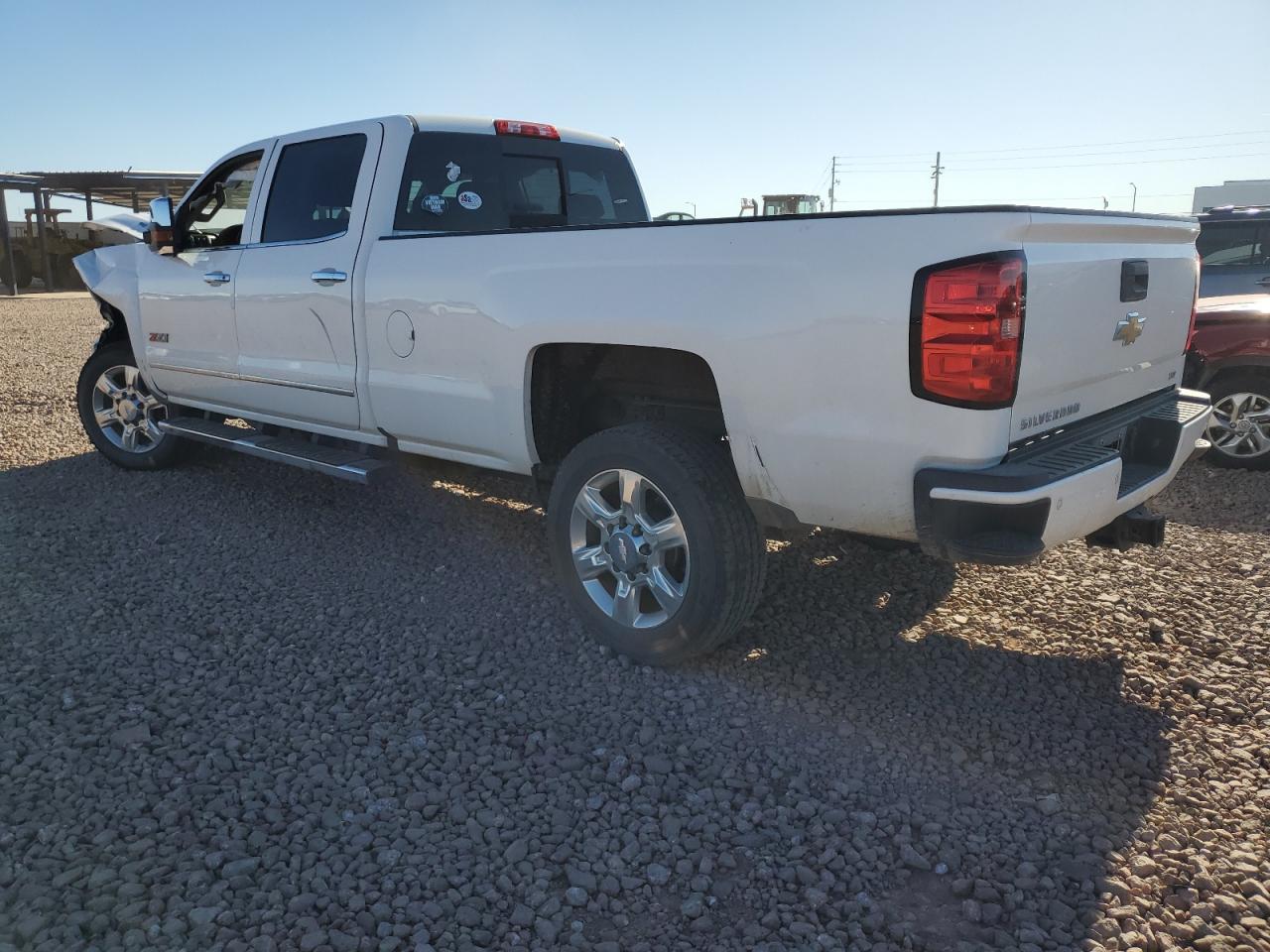 Photo 1 VIN: 1GC1KTEY4KF153740 - CHEVROLET SILVERADO 