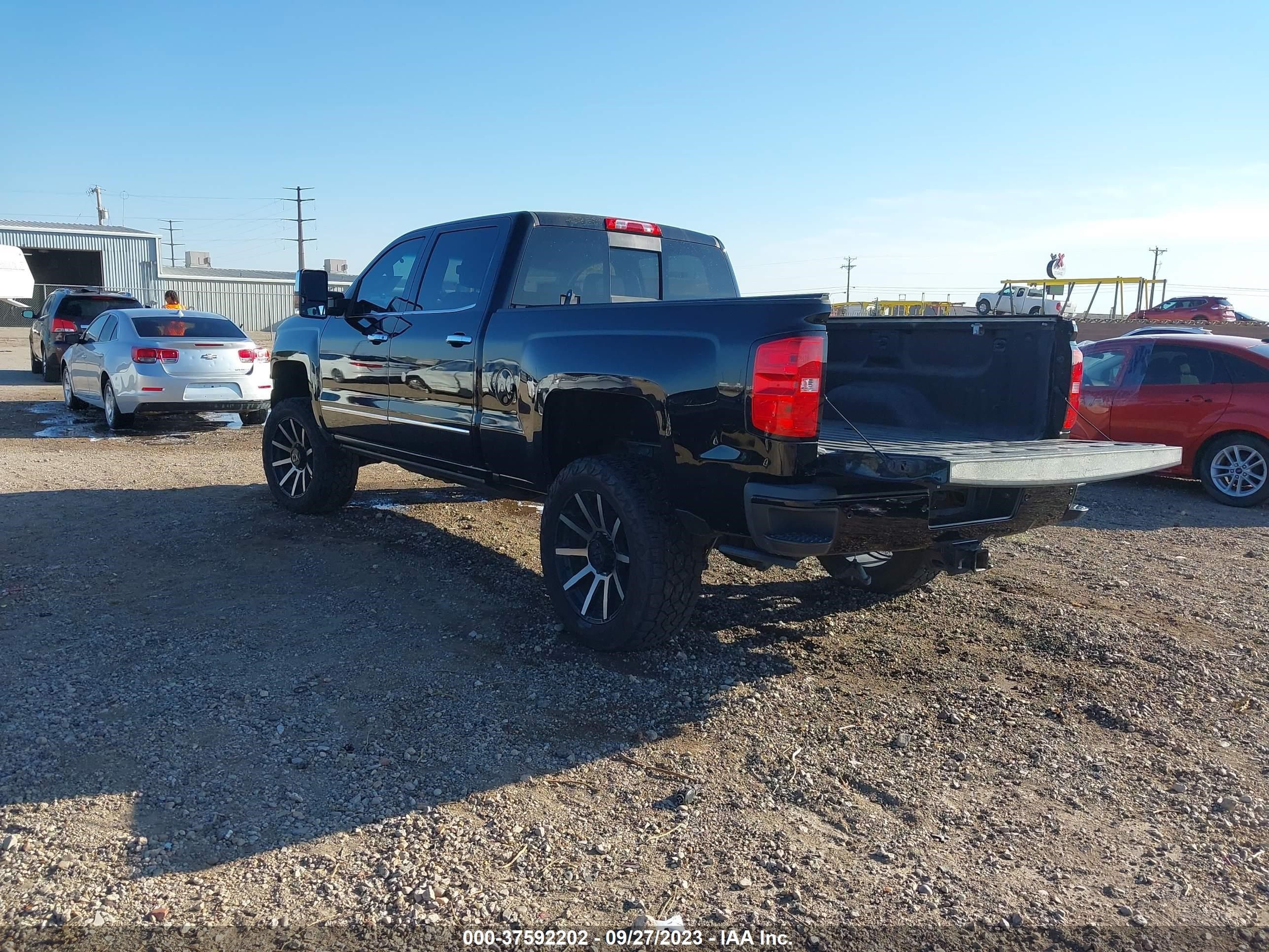 Photo 2 VIN: 1GC1KTEY7KF243593 - CHEVROLET SILVERADO 