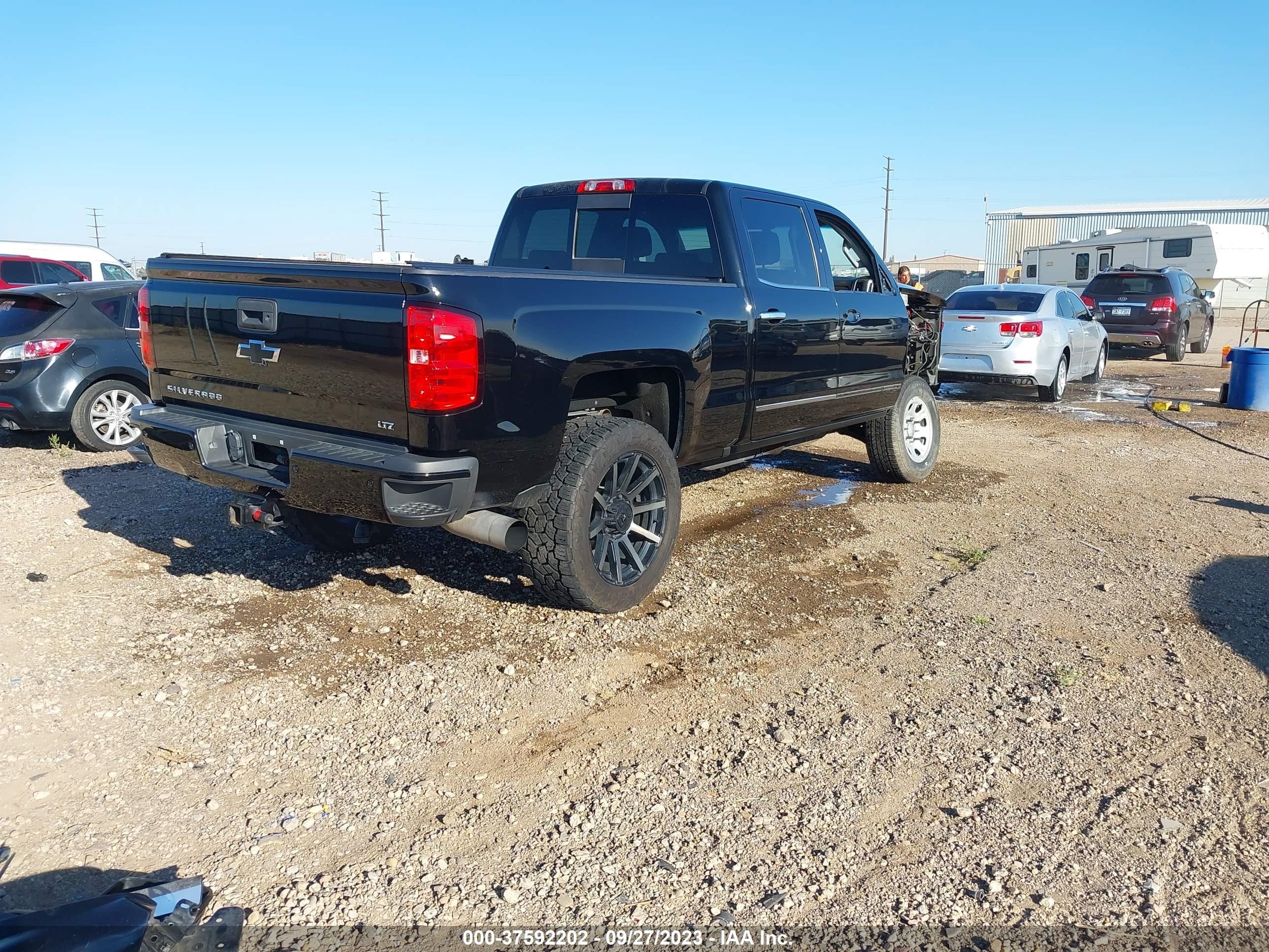 Photo 3 VIN: 1GC1KTEY7KF243593 - CHEVROLET SILVERADO 