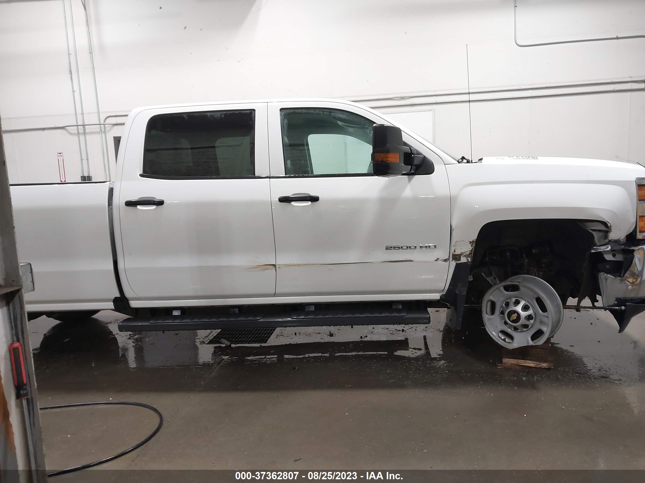 Photo 12 VIN: 1GC1KUE85GF128908 - CHEVROLET SILVERADO 