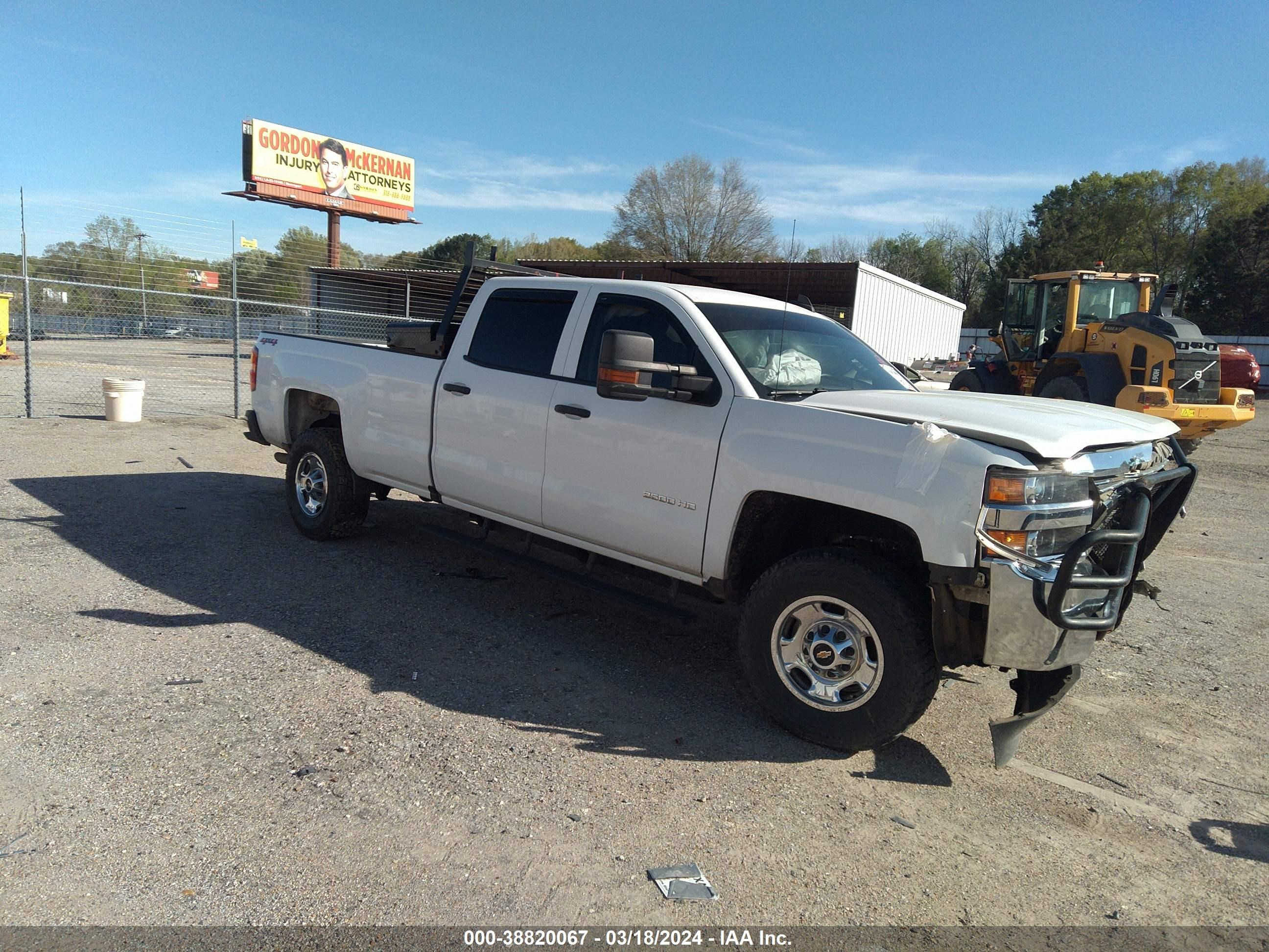 Photo 0 VIN: 1GC1KUEG0JF264300 - CHEVROLET SILVERADO 