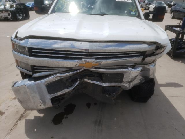 Photo 6 VIN: 1GC1KUEG2JF264105 - CHEVROLET SILVERADO 