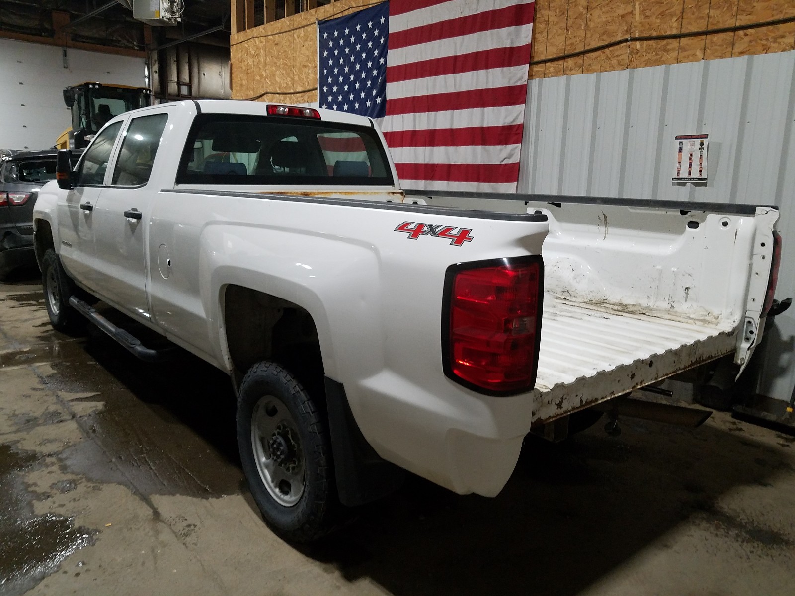 Photo 2 VIN: 1GC1KUEG3FF614283 - CHEVROLET SILVERADO 