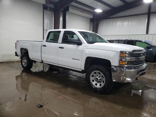 Photo 3 VIN: 1GC1KUEG3JF230836 - CHEVROLET SILVERADO 