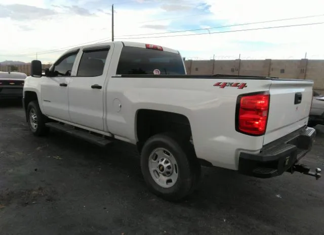 Photo 2 VIN: 1GC1KUEG4JF216198 - CHEVROLET SILVERADO 2500HD 