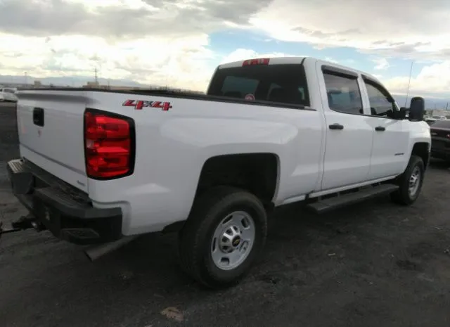 Photo 3 VIN: 1GC1KUEG4JF216198 - CHEVROLET SILVERADO 2500HD 