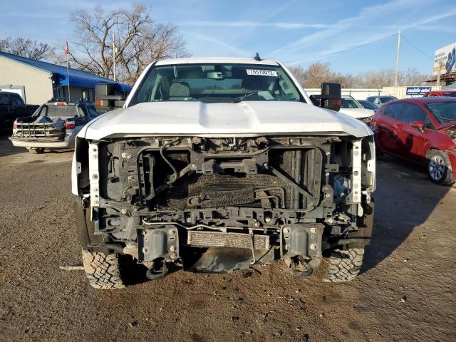 Photo 4 VIN: 1GC1KUEG4JF269483 - CHEVROLET SILVERADO 