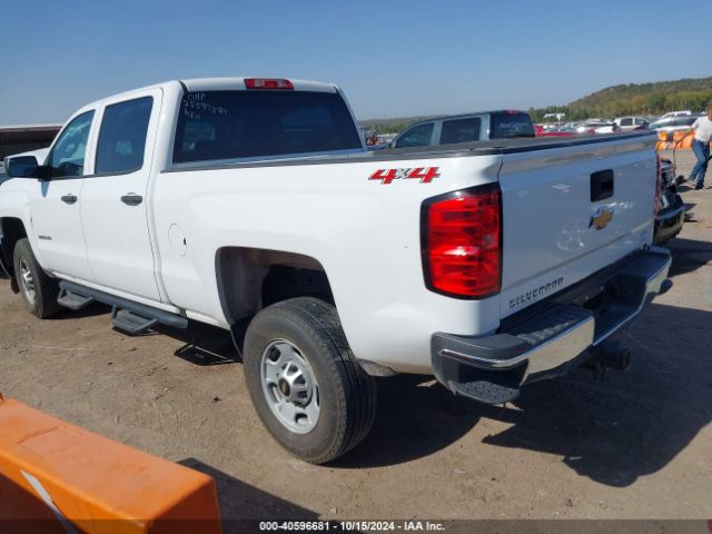 Photo 2 VIN: 1GC1KUEG6JF279299 - CHEVROLET SILVERADO 