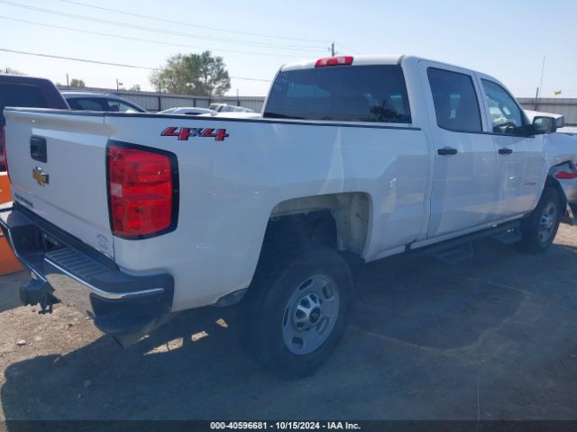 Photo 3 VIN: 1GC1KUEG6JF279299 - CHEVROLET SILVERADO 