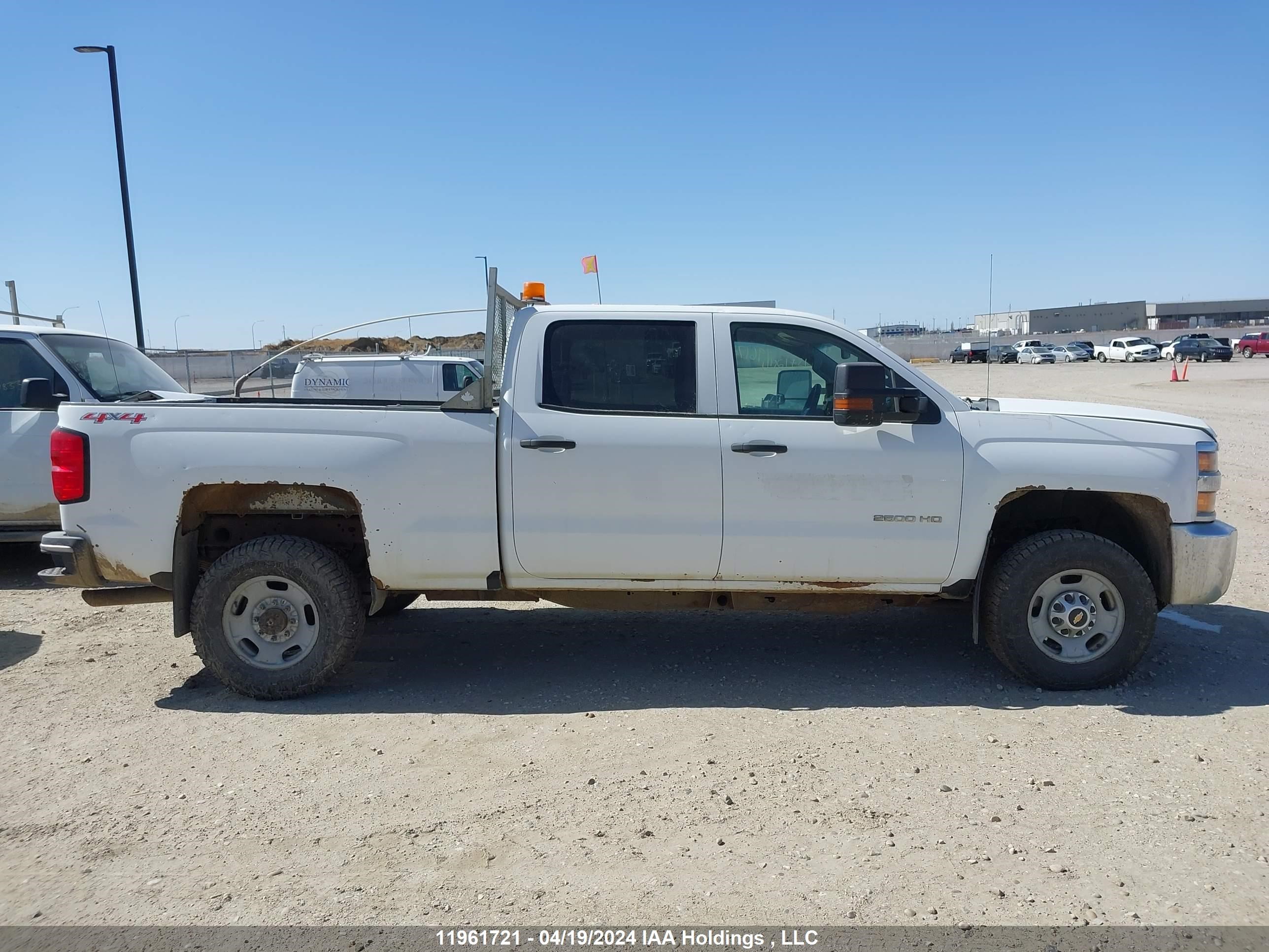 Photo 13 VIN: 1GC1KUEG8HF222807 - CHEVROLET SILVERADO 