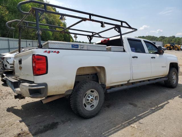 Photo 2 VIN: 1GC1KUEG8JF144194 - CHEVROLET SILVERADO 