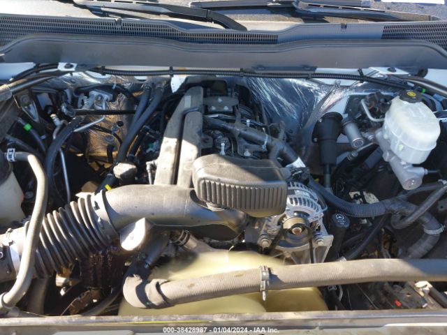 Photo 9 VIN: 1GC1KUEG9GF275661 - CHEVROLET SILVERADO 2500HD 