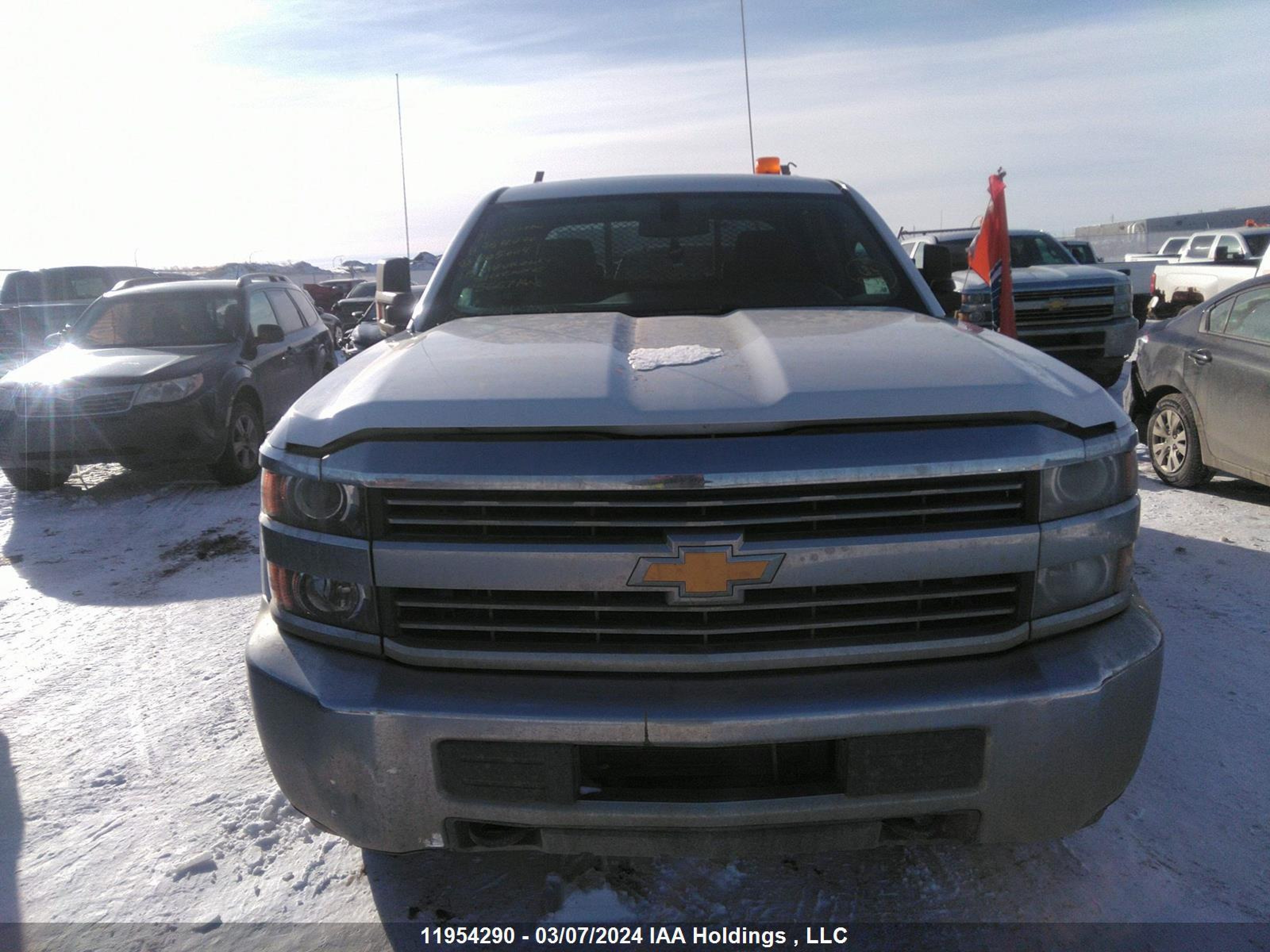 Photo 11 VIN: 1GC1KUEG9JF205004 - CHEVROLET SILVERADO 