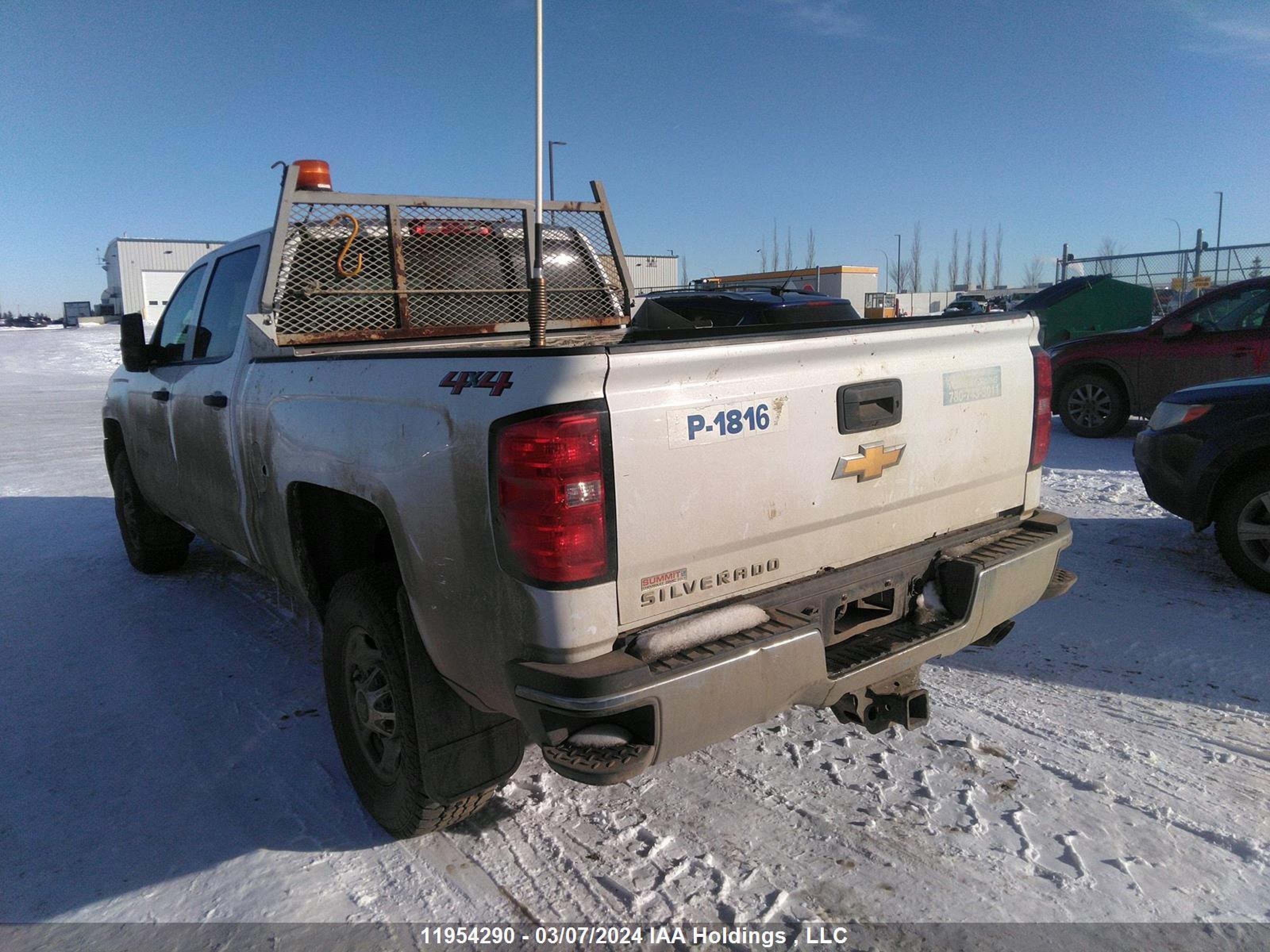 Photo 2 VIN: 1GC1KUEG9JF205004 - CHEVROLET SILVERADO 