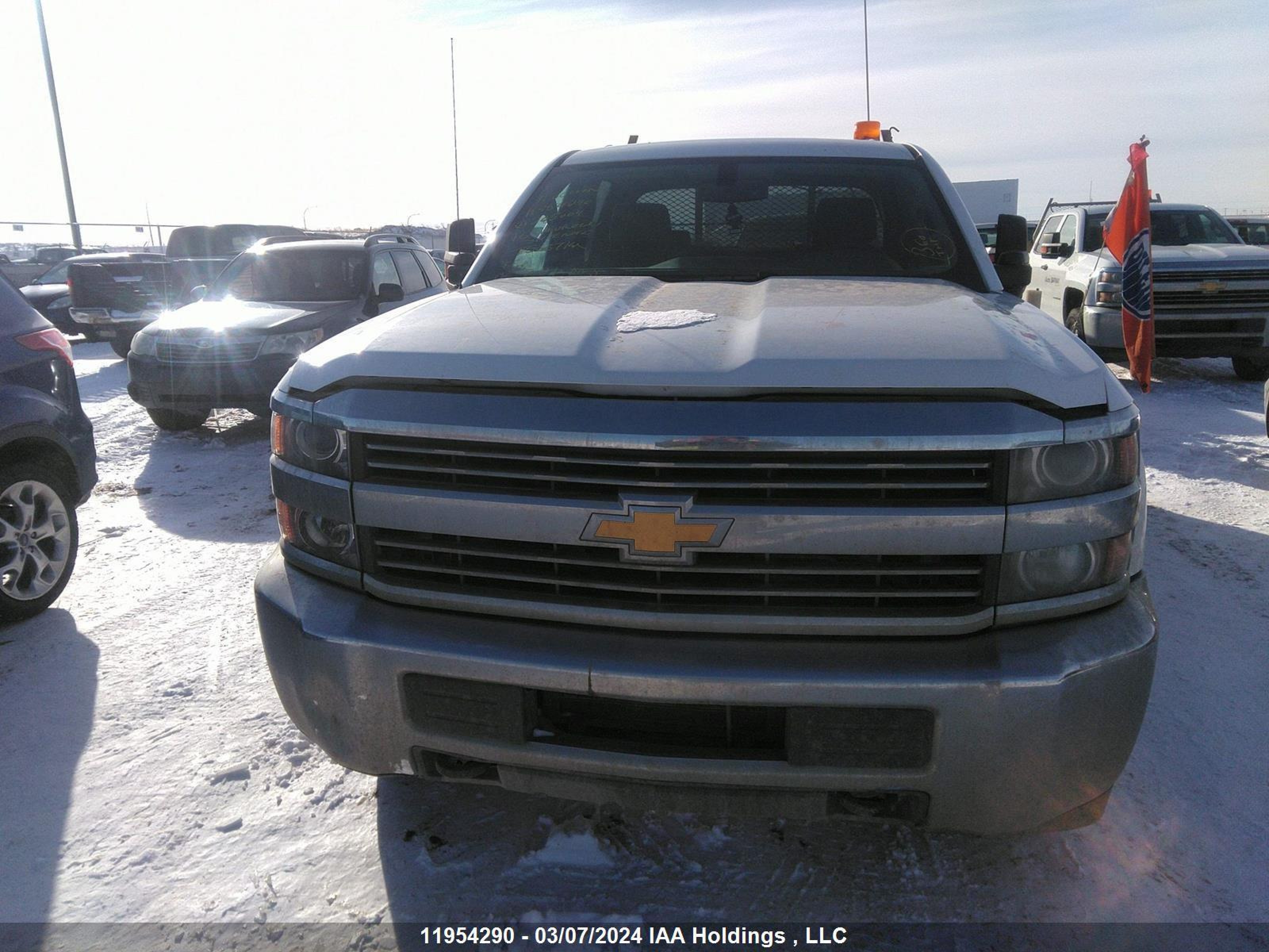 Photo 5 VIN: 1GC1KUEG9JF205004 - CHEVROLET SILVERADO 