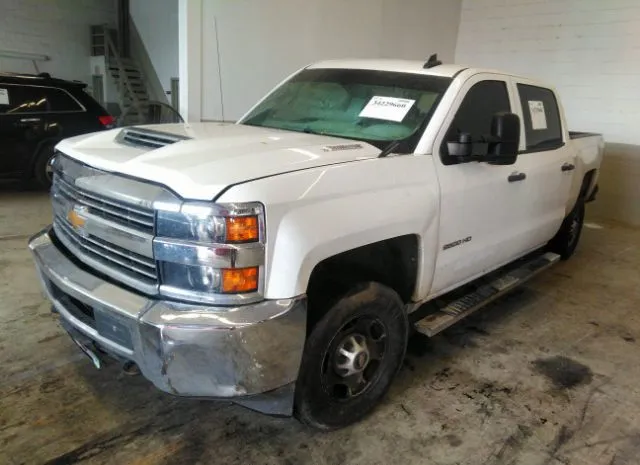 Photo 1 VIN: 1GC1KUEY5JF108066 - CHEVROLET SILVERADO 2500HD 