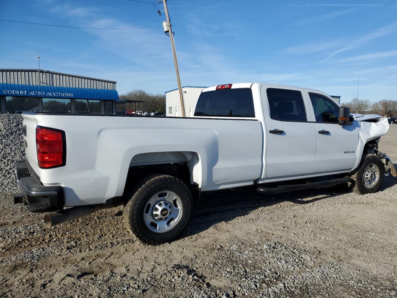 Photo 2 VIN: 1GC1KUEY7JF145488 - CHEVROLET SILVERADO 