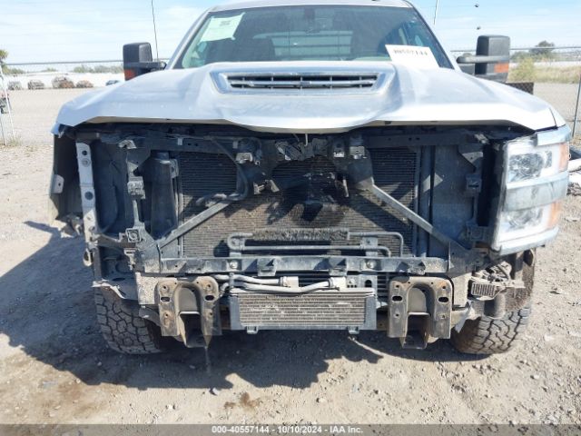 Photo 5 VIN: 1GC1KUEY8JF241873 - CHEVROLET SILVERADO 