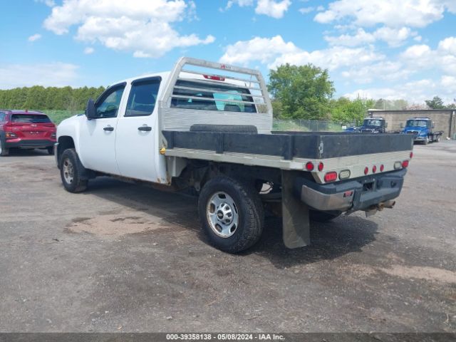 Photo 2 VIN: 1GC1KVCG5EF188944 - CHEVROLET SILVERADO 2500HD 