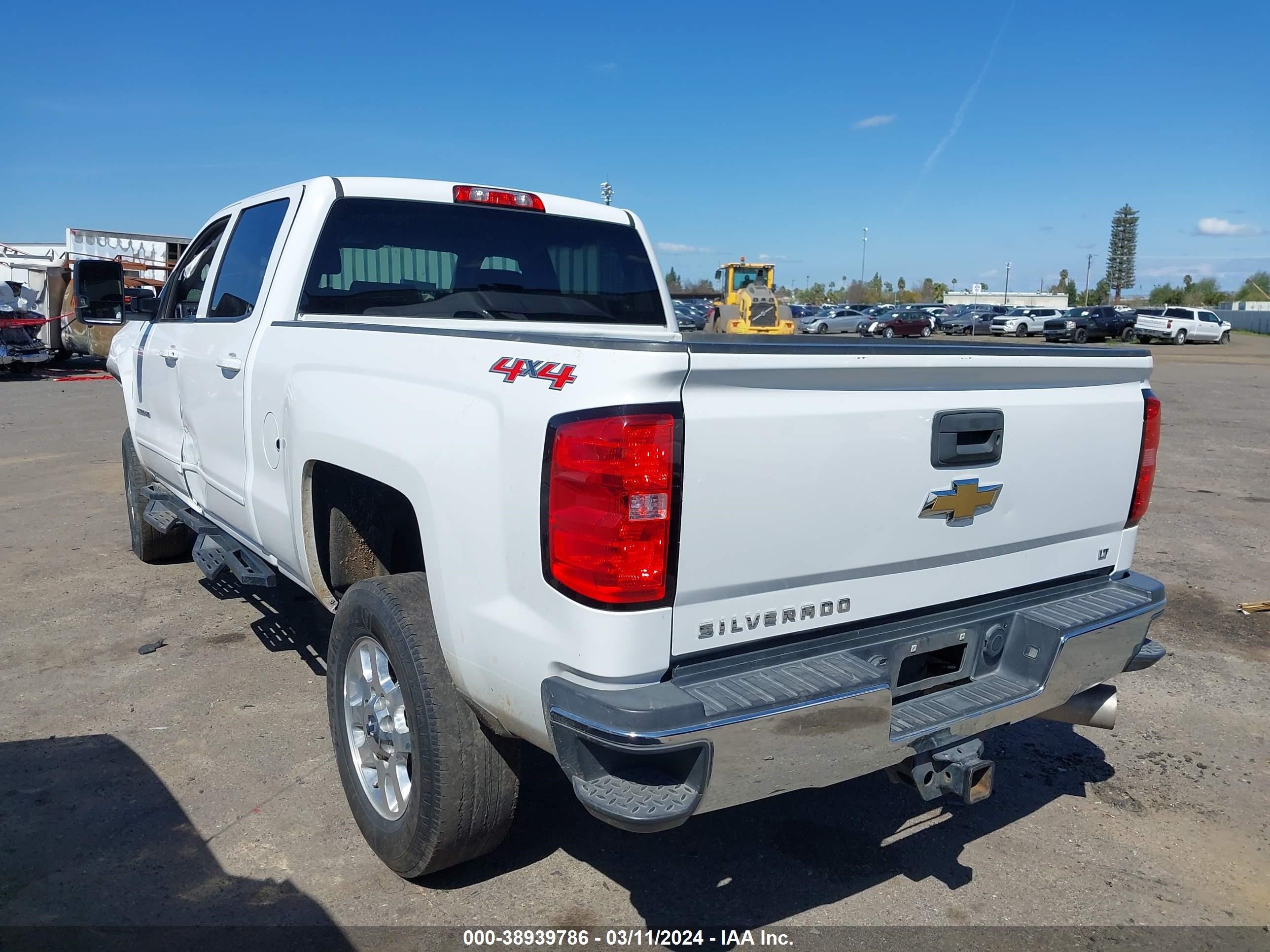 Photo 2 VIN: 1GC1KVE81FF561484 - CHEVROLET SILVERADO 