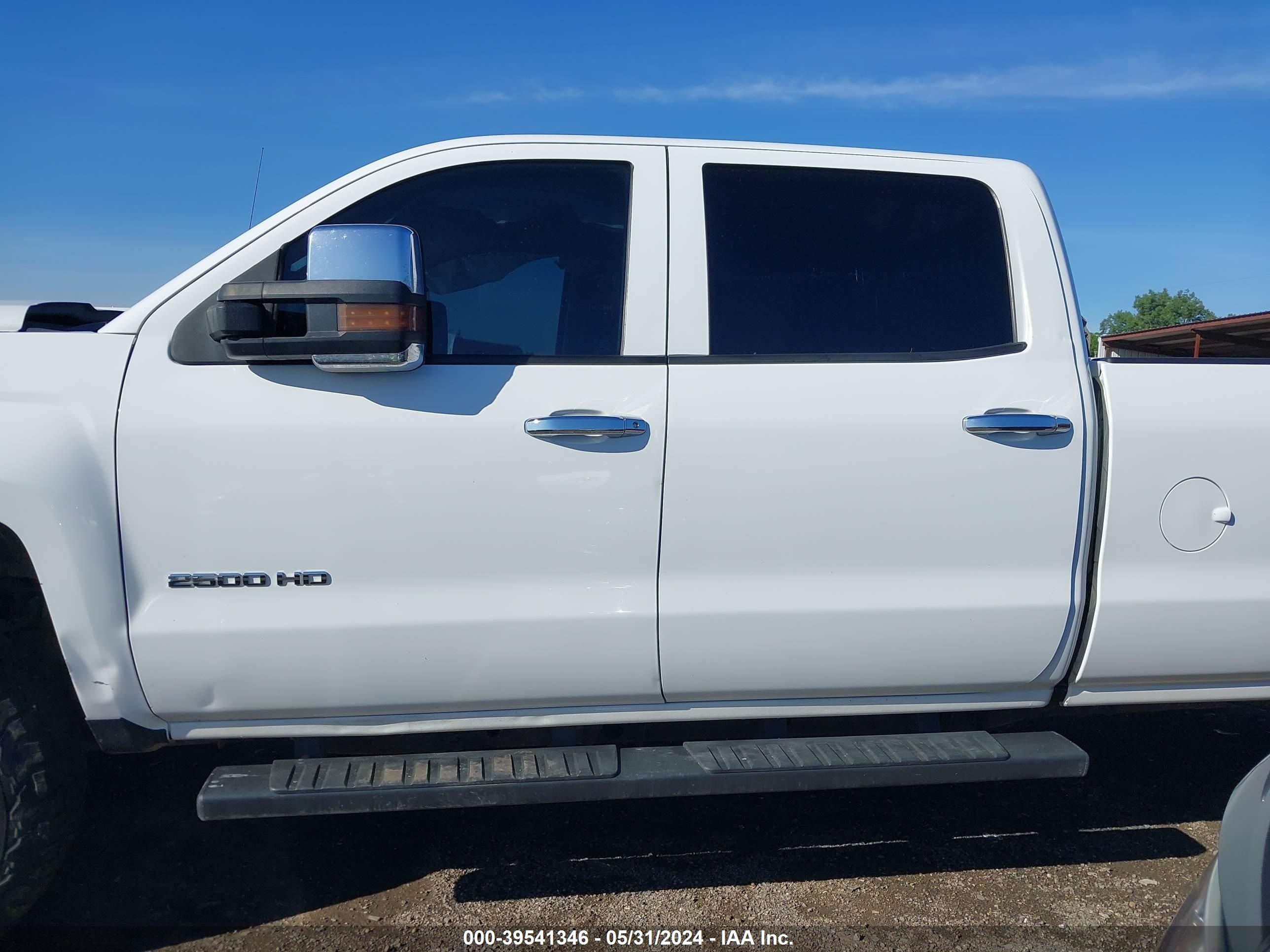 Photo 13 VIN: 1GC1KVE88FF143987 - CHEVROLET SILVERADO 