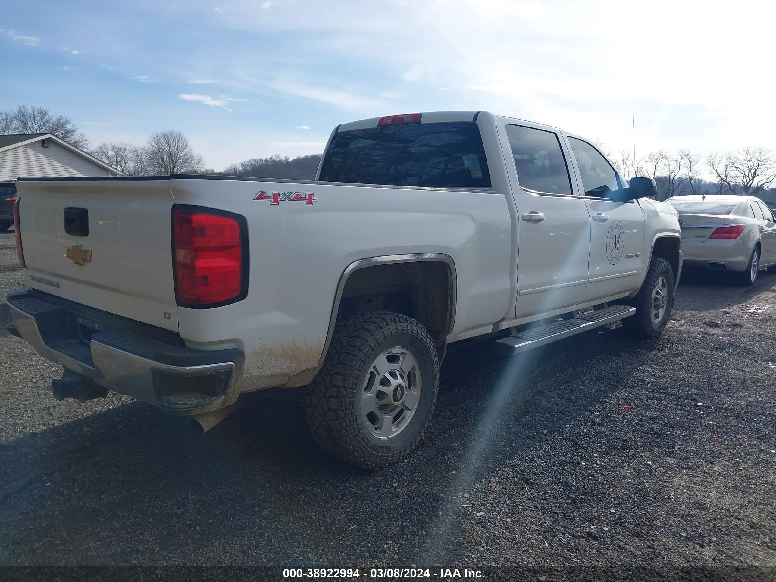 Photo 3 VIN: 1GC1KVEG2FF501740 - CHEVROLET SILVERADO 