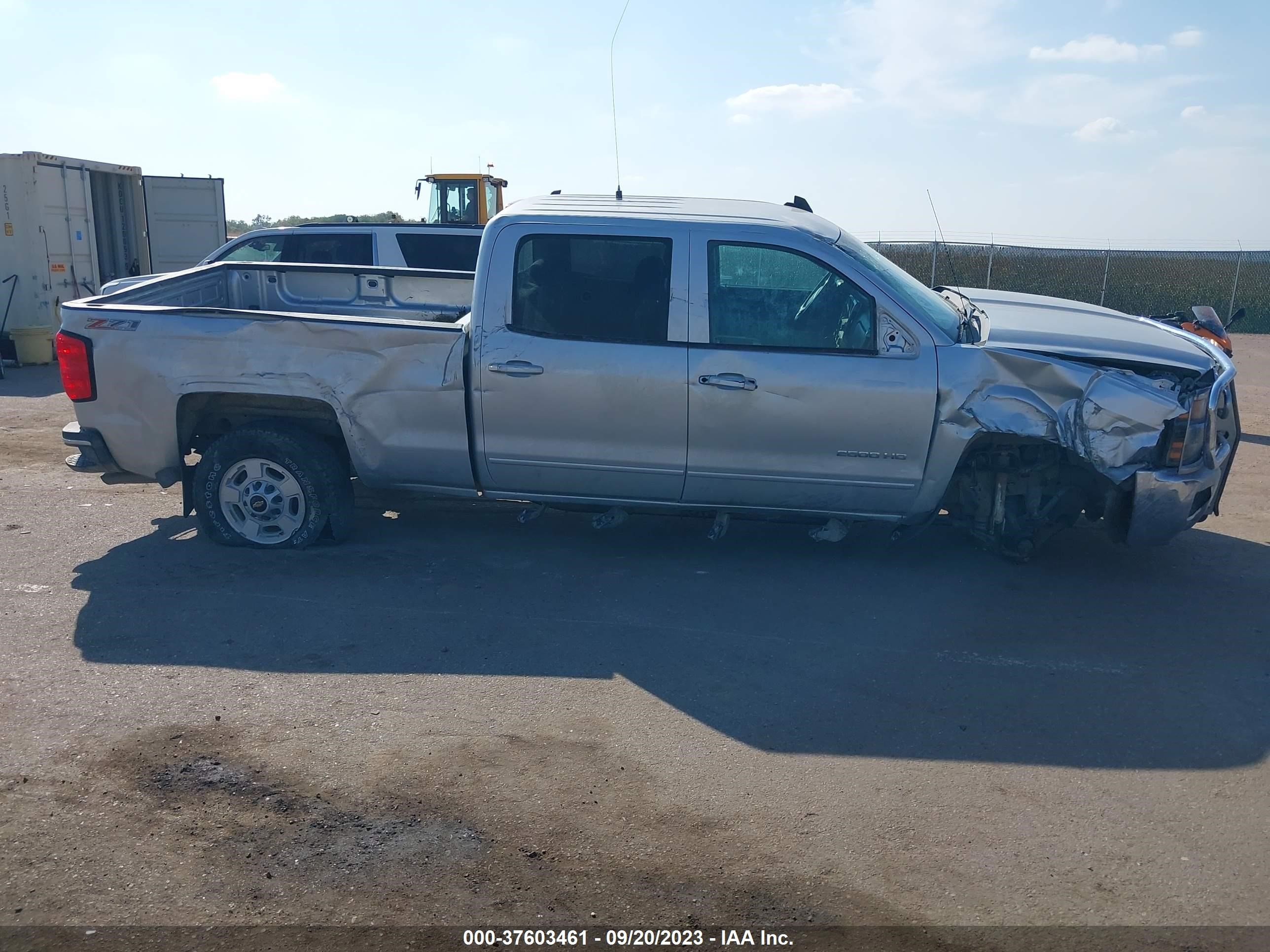 Photo 12 VIN: 1GC1KVEG2FF634398 - CHEVROLET SILVERADO 