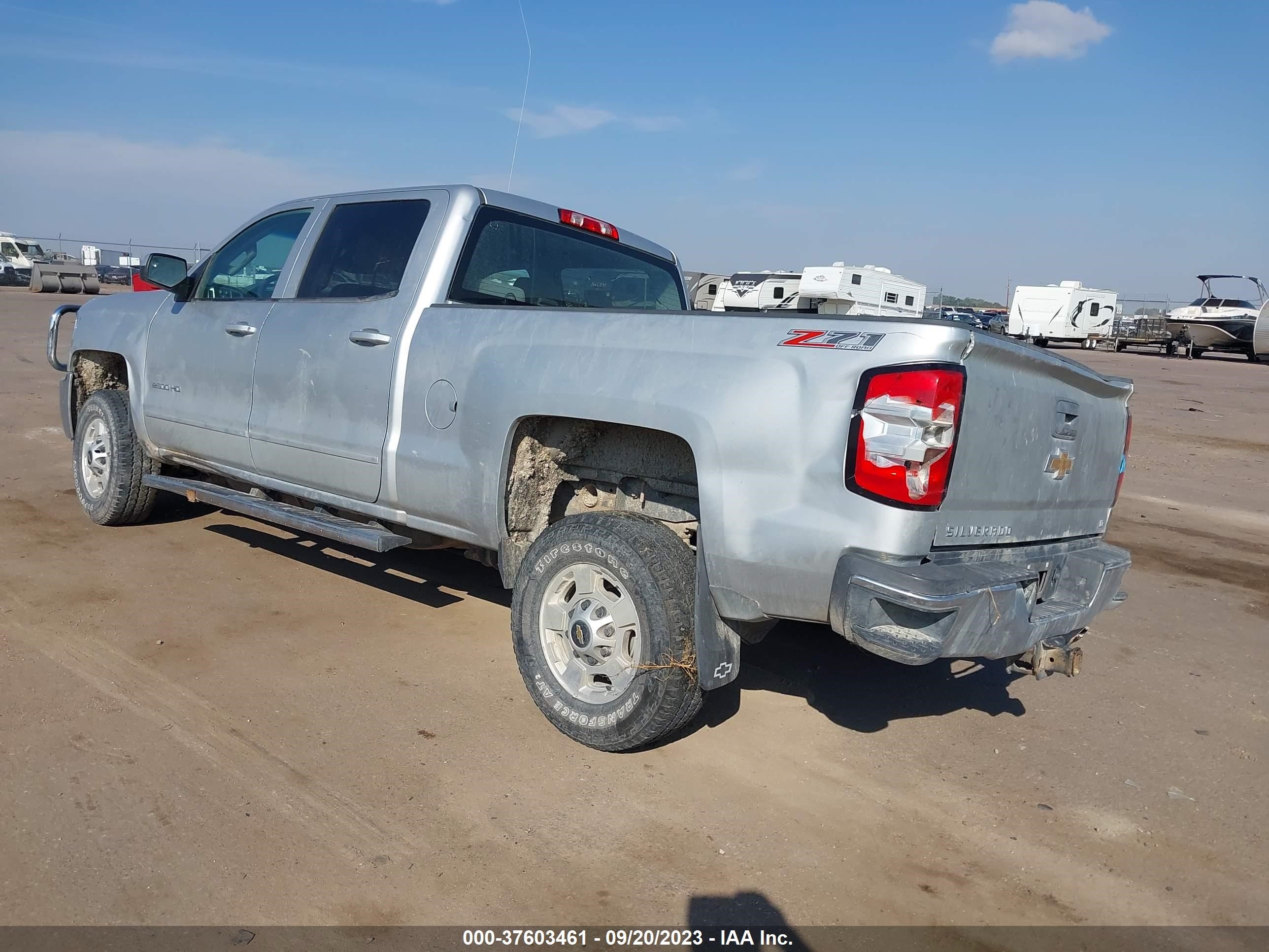 Photo 2 VIN: 1GC1KVEG2FF634398 - CHEVROLET SILVERADO 