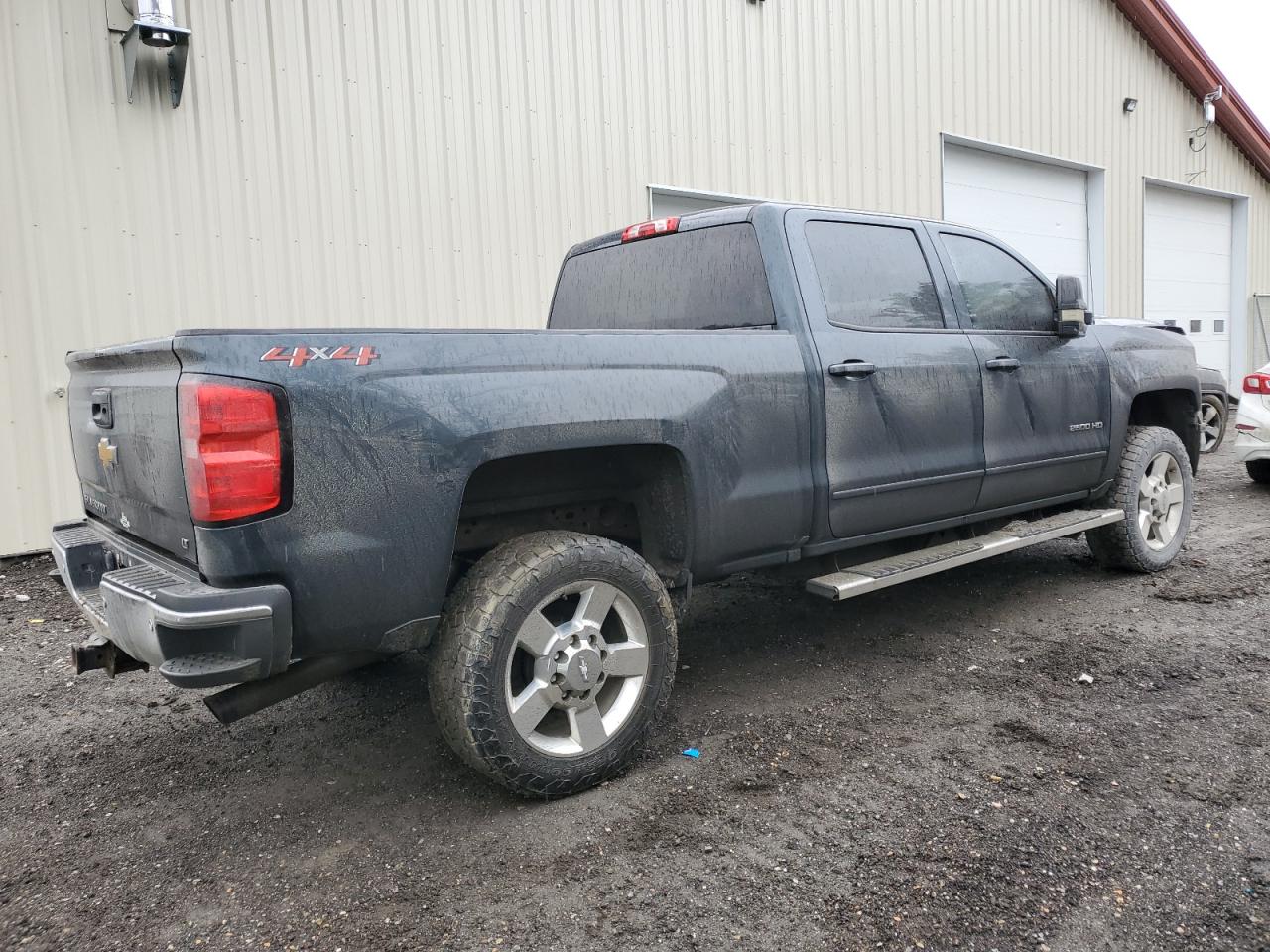 Photo 2 VIN: 1GC1KVEG2JF167041 - CHEVROLET SILVERADO 