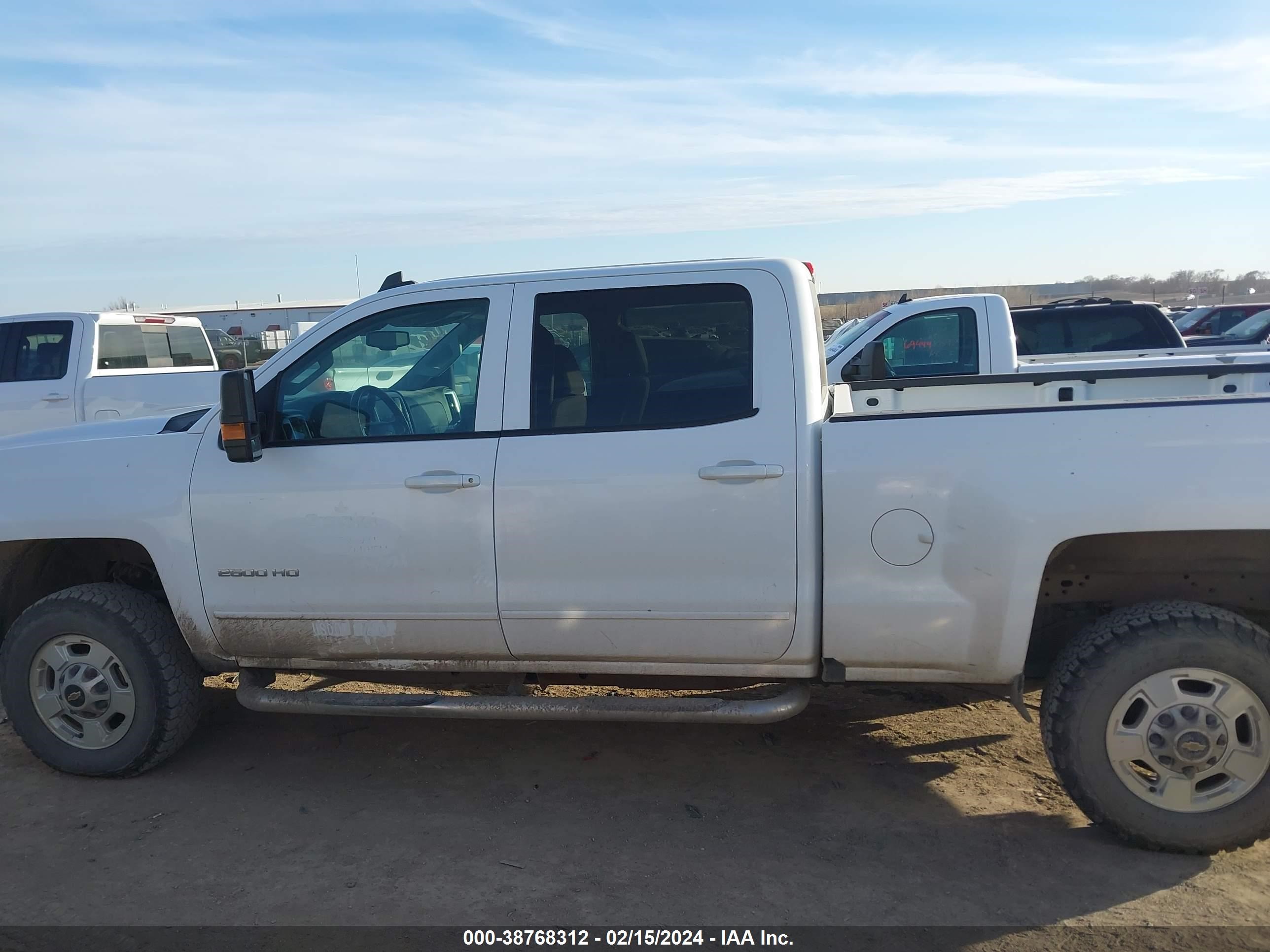 Photo 13 VIN: 1GC1KVEG4HF110060 - CHEVROLET SILVERADO 