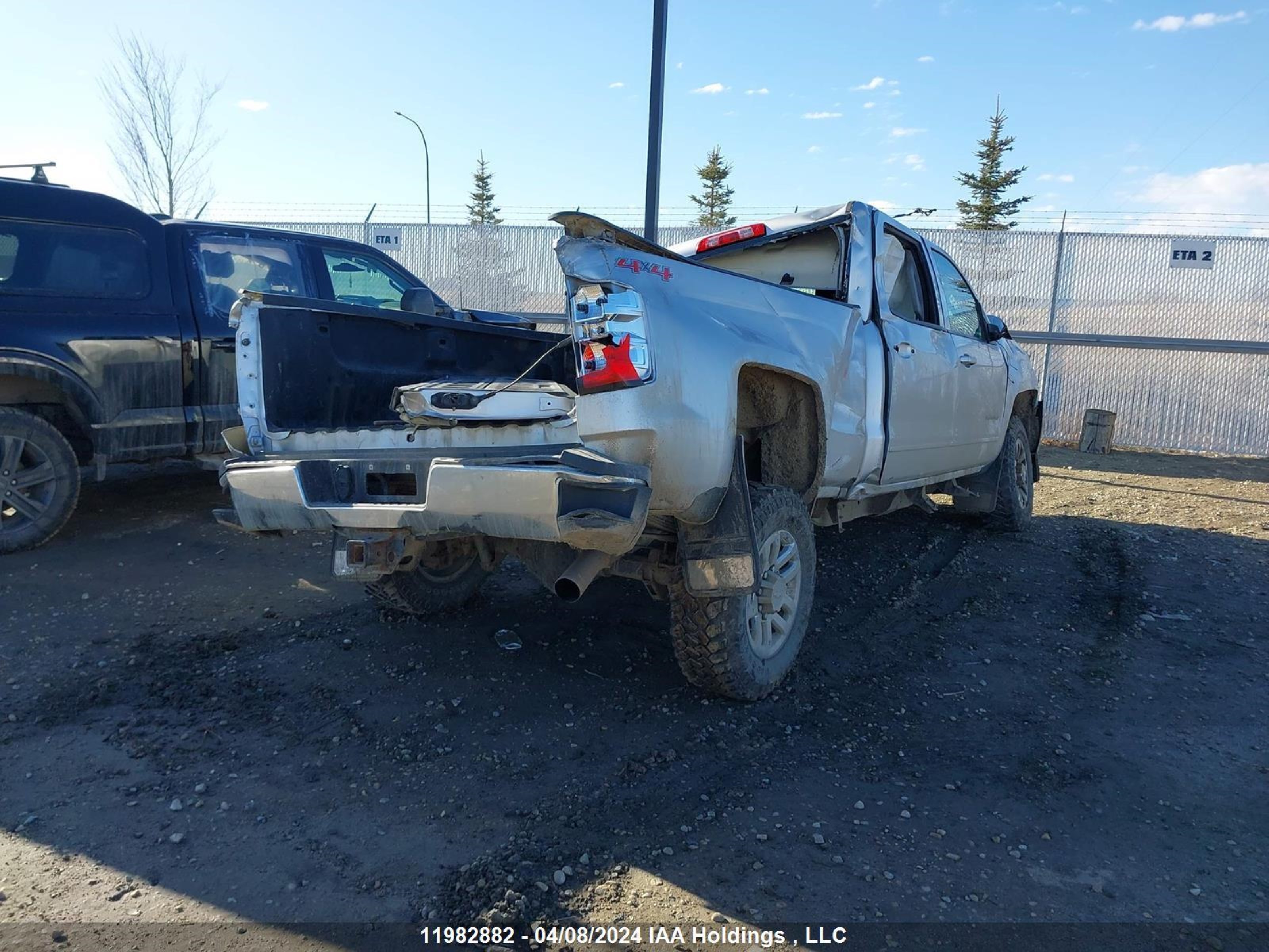 Photo 3 VIN: 1GC1KVEG5HF103683 - CHEVROLET SILVERADO 