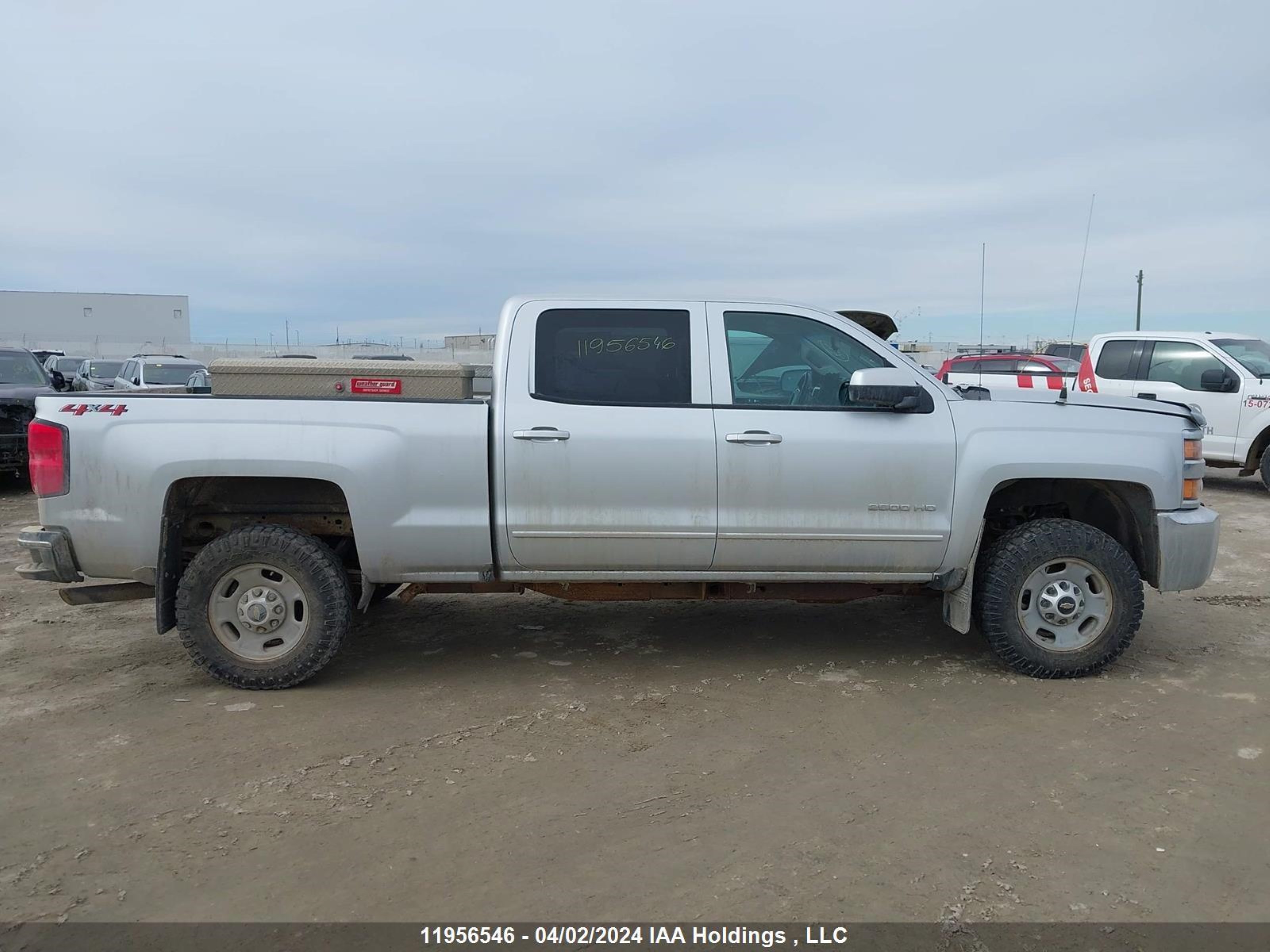 Photo 13 VIN: 1GC1KVEG6JF258247 - CHEVROLET SILVERADO 