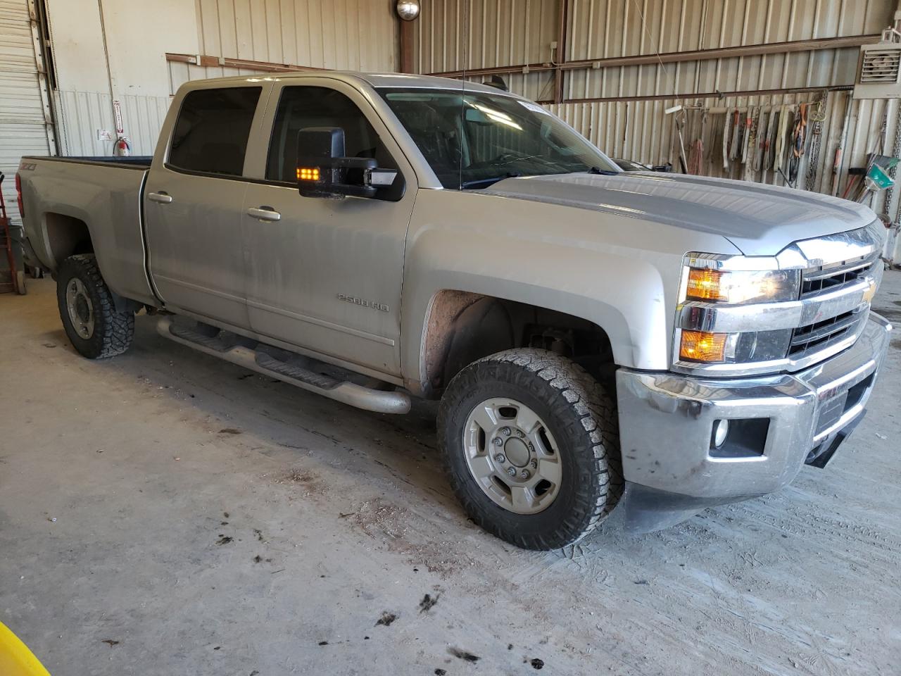 Photo 3 VIN: 1GC1KVEG6JF270205 - CHEVROLET SILVERADO 