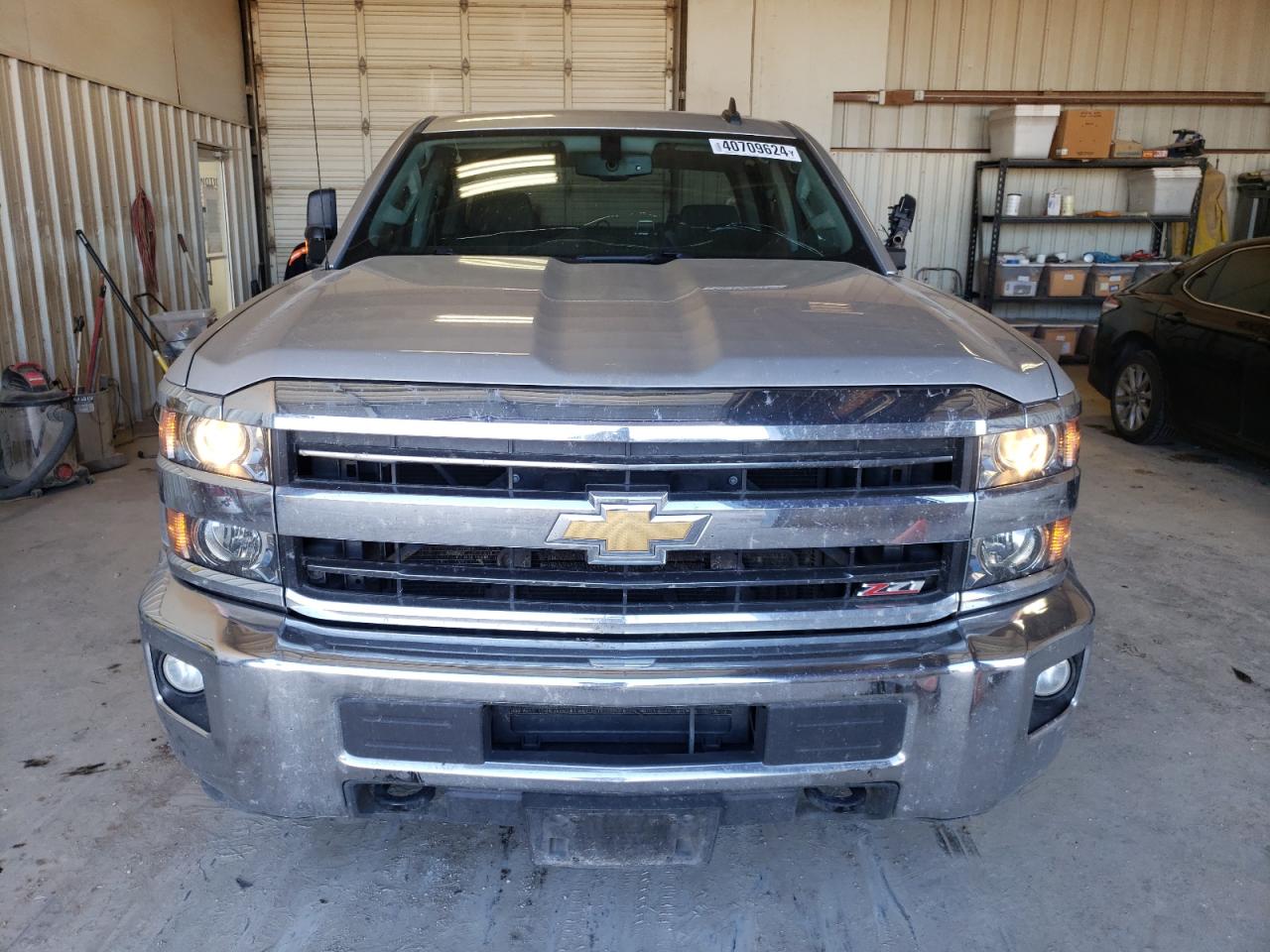 Photo 4 VIN: 1GC1KVEG6JF270205 - CHEVROLET SILVERADO 