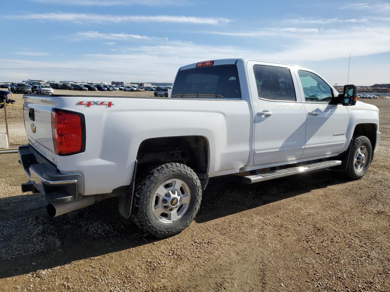 Photo 2 VIN: 1GC1KVEY0HF125986 - CHEVROLET SILVERADO 