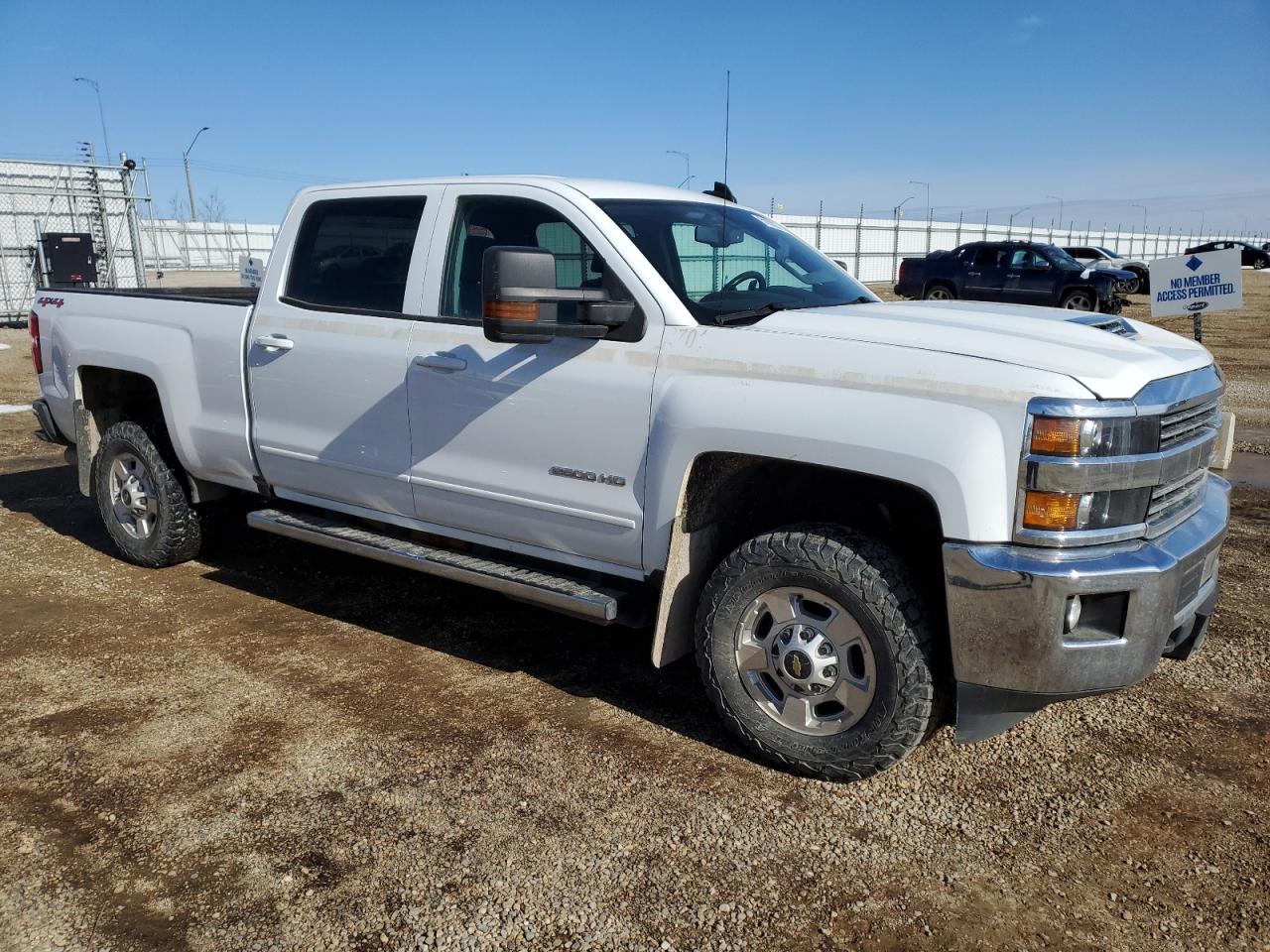 Photo 3 VIN: 1GC1KVEY0HF125986 - CHEVROLET SILVERADO 