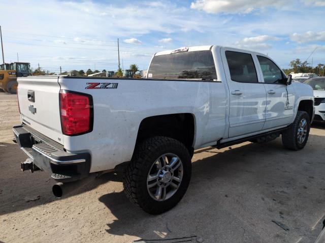 Photo 2 VIN: 1GC1KVEY0JF250220 - CHEVROLET SILVERADO 