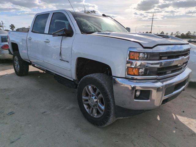 Photo 3 VIN: 1GC1KVEY0JF250220 - CHEVROLET SILVERADO 