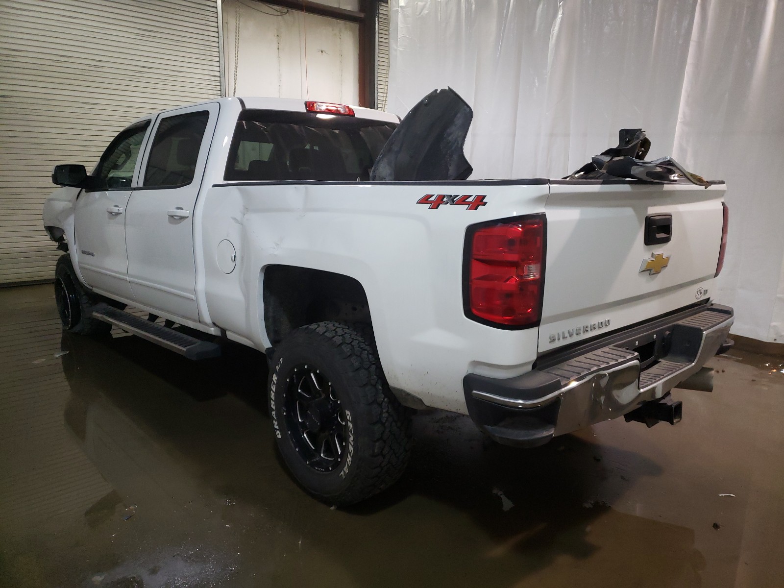 Photo 2 VIN: 1GC1KVEY1JF271786 - CHEVROLET SILVERADO 