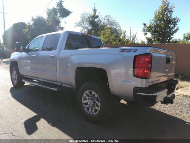 Photo 2 VIN: 1GC1KVEY3JF150144 - CHEVROLET SILVERADO 2500HD 