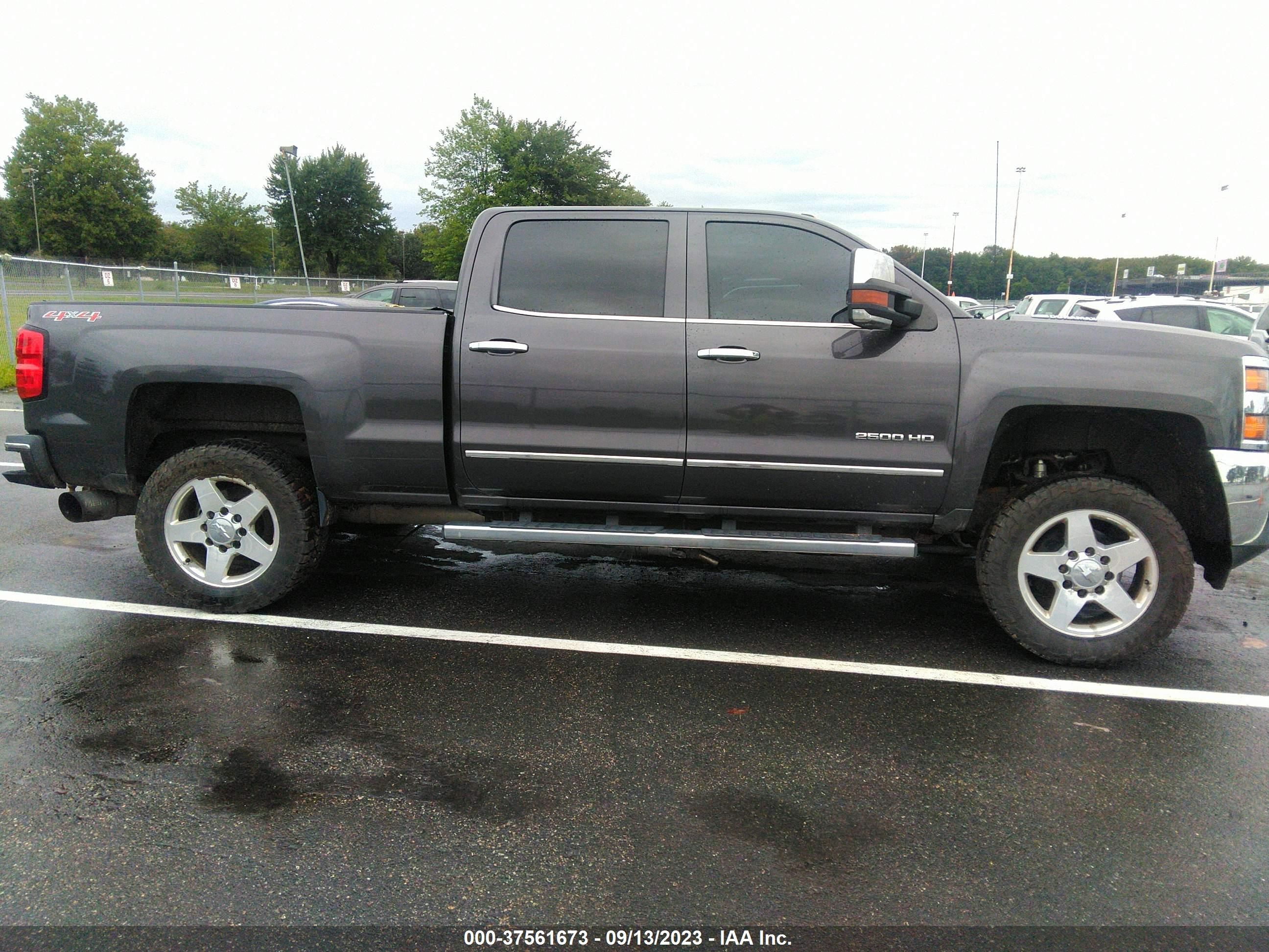 Photo 12 VIN: 1GC1KWE80FF644006 - CHEVROLET SILVERADO 