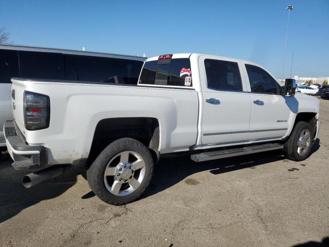 Photo 2 VIN: 1GC1KWE81GF304834 - CHEVROLET SILVERADO 