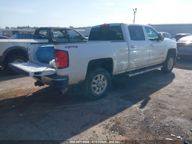 Photo 3 VIN: 1GC1KWE82FF644153 - CHEVROLET SILVERADO 