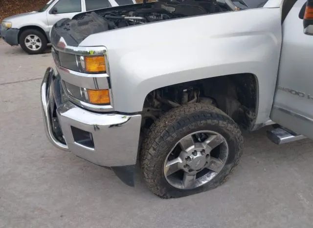 Photo 5 VIN: 1GC1KWE84GF235685 - CHEVROLET SILVERADO 2500HD 