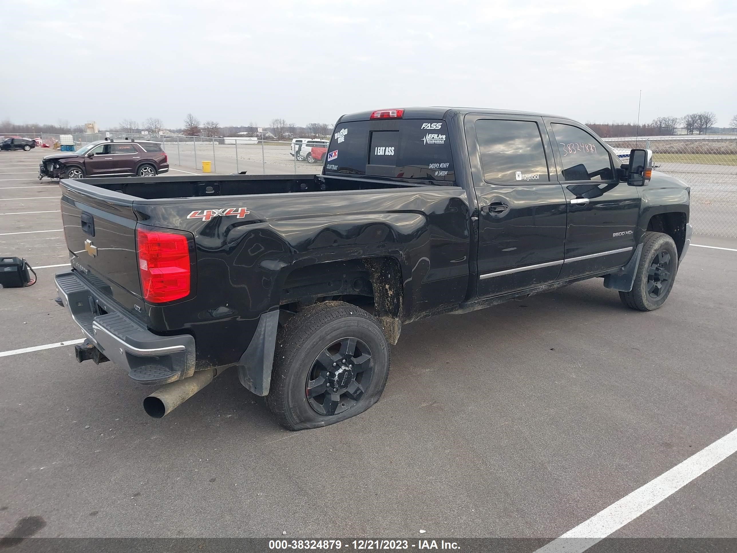 Photo 3 VIN: 1GC1KWE85FF131253 - CHEVROLET SILVERADO 